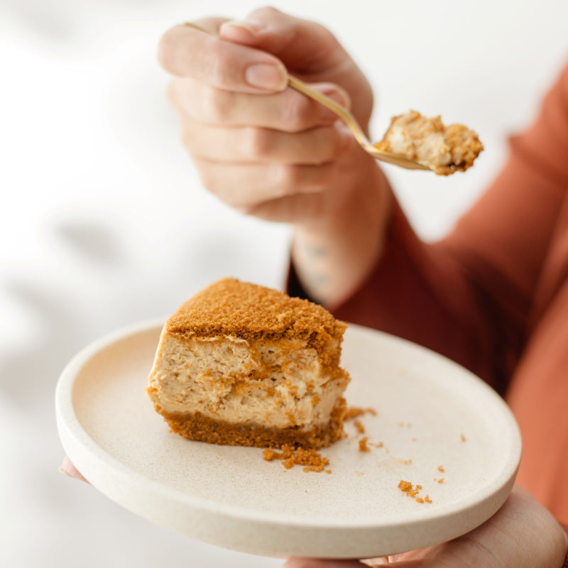 The Honeycake Caramel Cheesecake | Medium