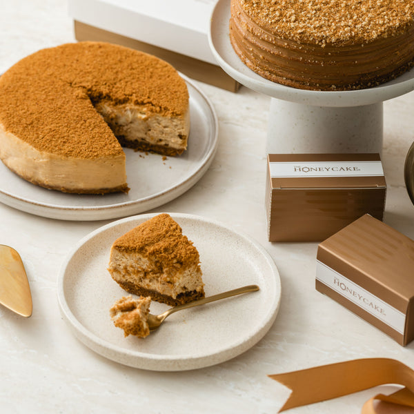 The Honeycake Caramel Cheesecake | Medium