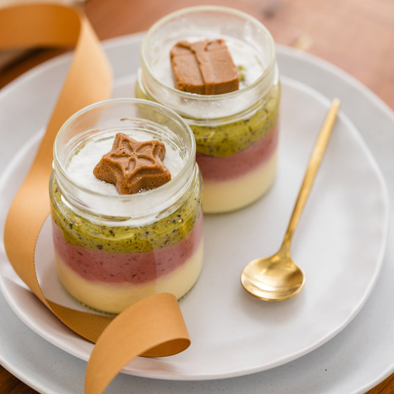 Pistachio Raspberry Honeycake Cheesecake jar | Christmas Edition